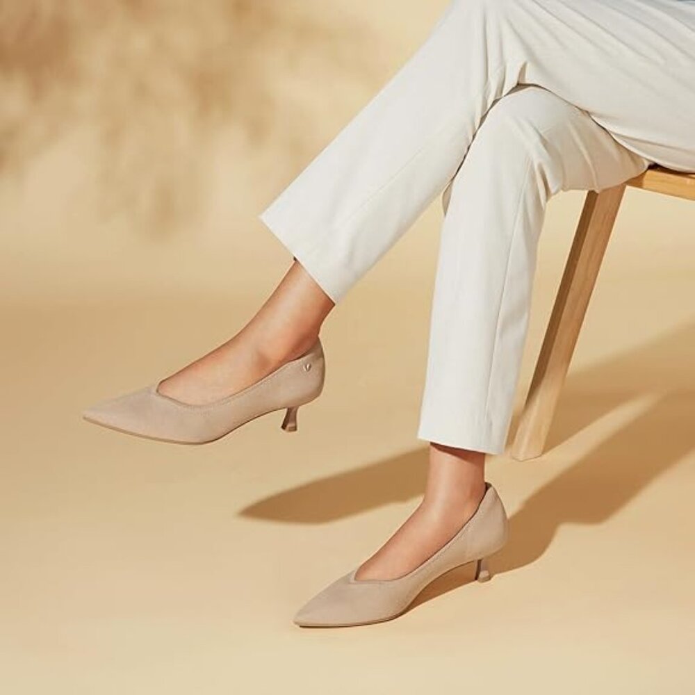 Like new VIVAIA Scarlett Pointed Toe Kitten Heels in Almond Size 9.5